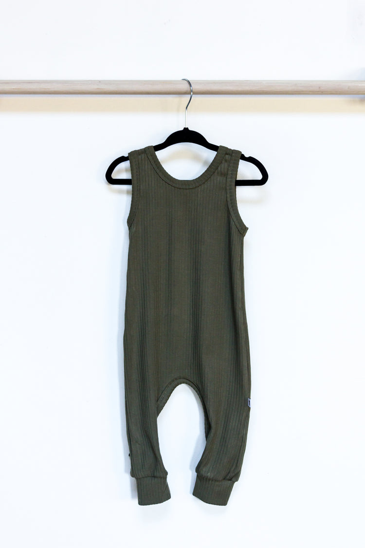 SLEEVELESS BOBBY JUMPSUIT - ARMY- BABY