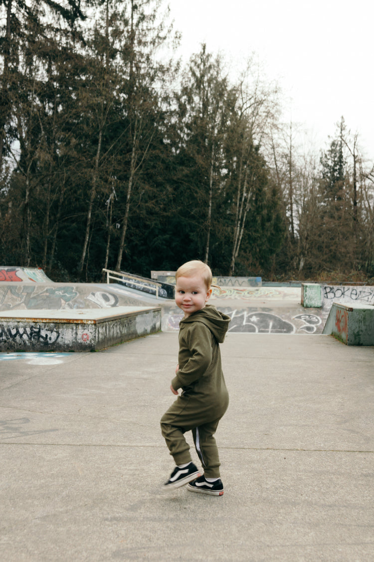 BOBBY JUMPSUIT - BABY - ROBYN HOOD - ARMY